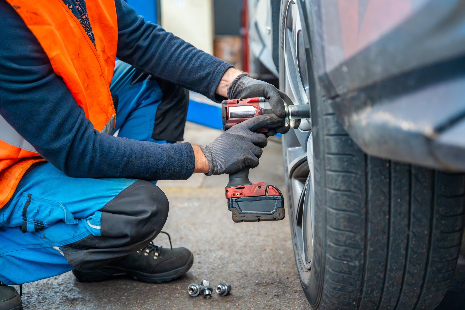 Professional tire service